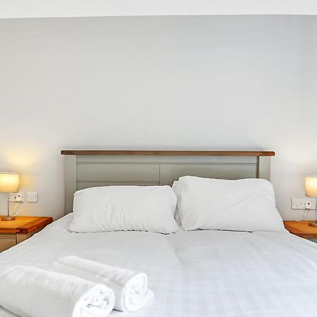 Bayview Luxury 2 Bedroom Apartment Ground Floor Downings Bagian luar foto