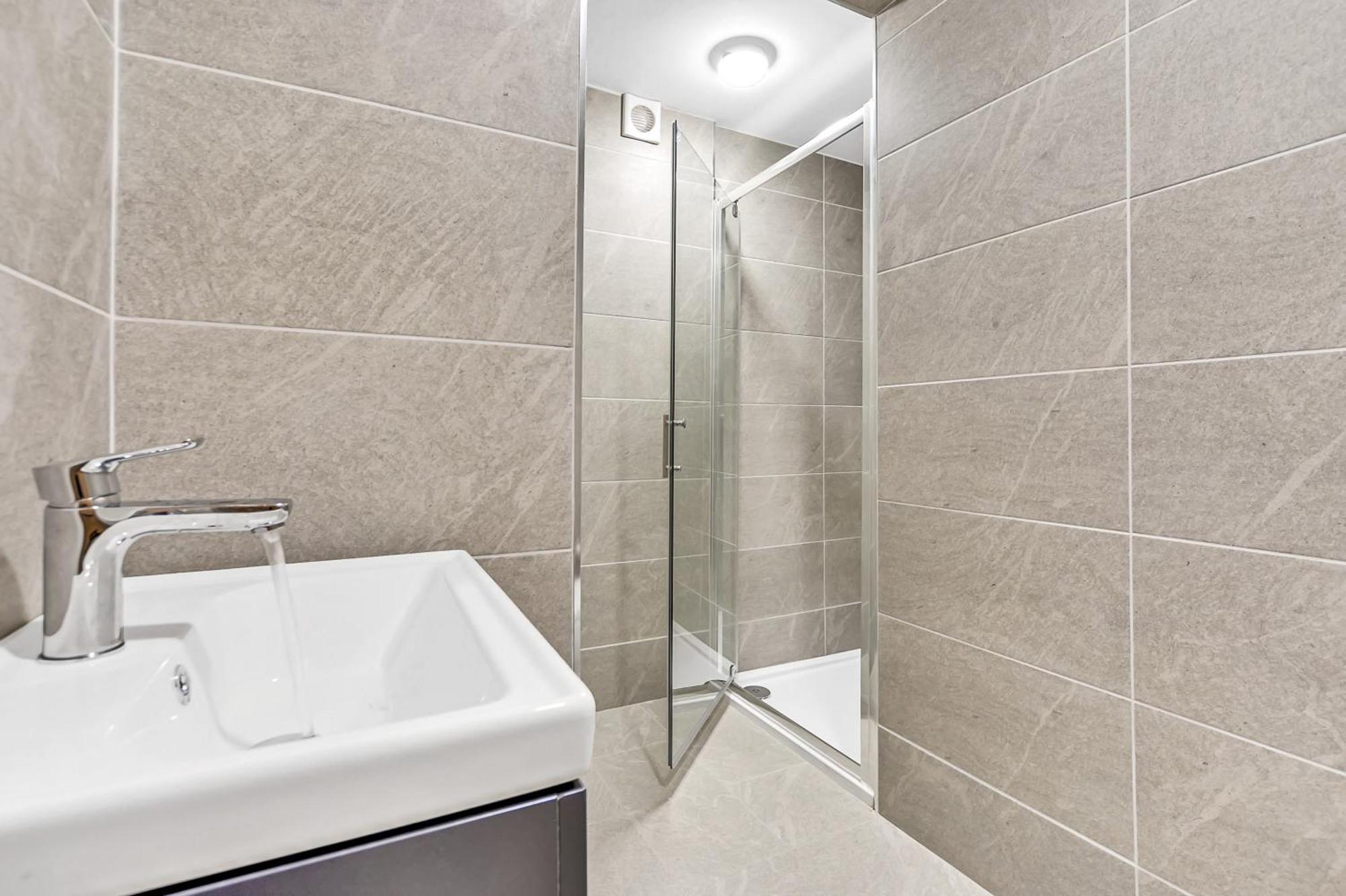 Bayview Luxury 2 Bedroom Apartment Ground Floor Downings Bagian luar foto